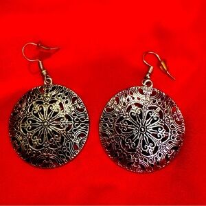 Vintage Silver Color Round Dangle Earrings. Never Worn.